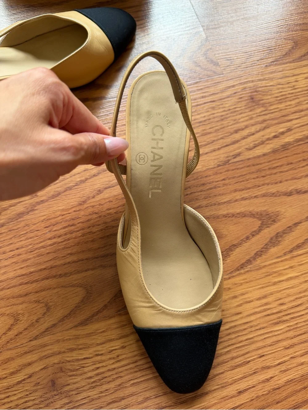 Chanel Slingbacks Beige and Black Size 37